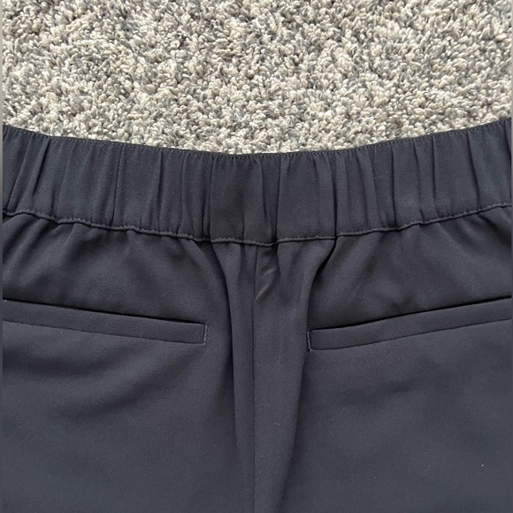 LOFT Black Short SIZE MEDIUM - Picture 2 of 5